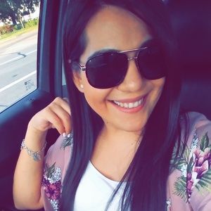 Meet your Posher, Vicky